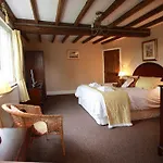 The Manor 4*