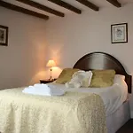The Manor Bed & Breakfast 4*