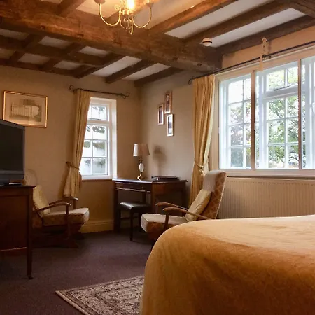 Bed & Breakfast The Manor 4*