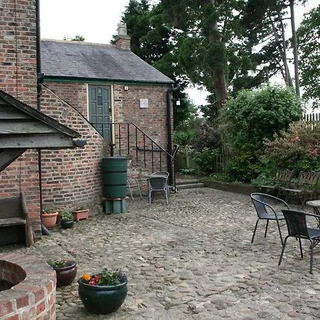 The Manor 4*