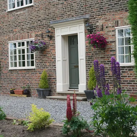 ベッド・アンド・ブレックファスト The Manor