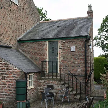 The Manor Bed & Breakfast 4*