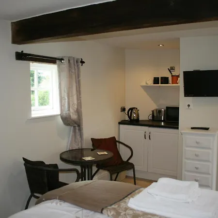 The Manor 4* Linton on Ouse